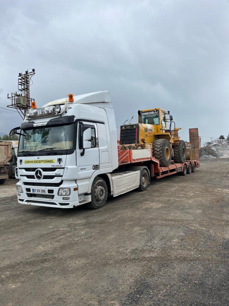 Gaziantep’de lojistik firmalarının ağır nakliyat servisleri